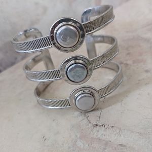 Lucky Brand Silver Tone Cultured Pearl Cuff Bracelet